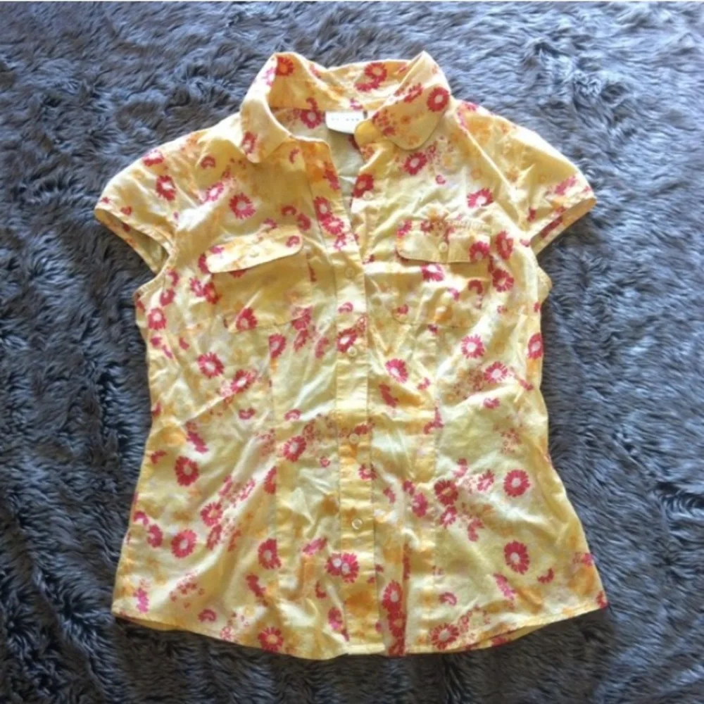 Liz Claiborne axcess short sleeve sheer floral print shirt size 4 - Picture 1 of 4
